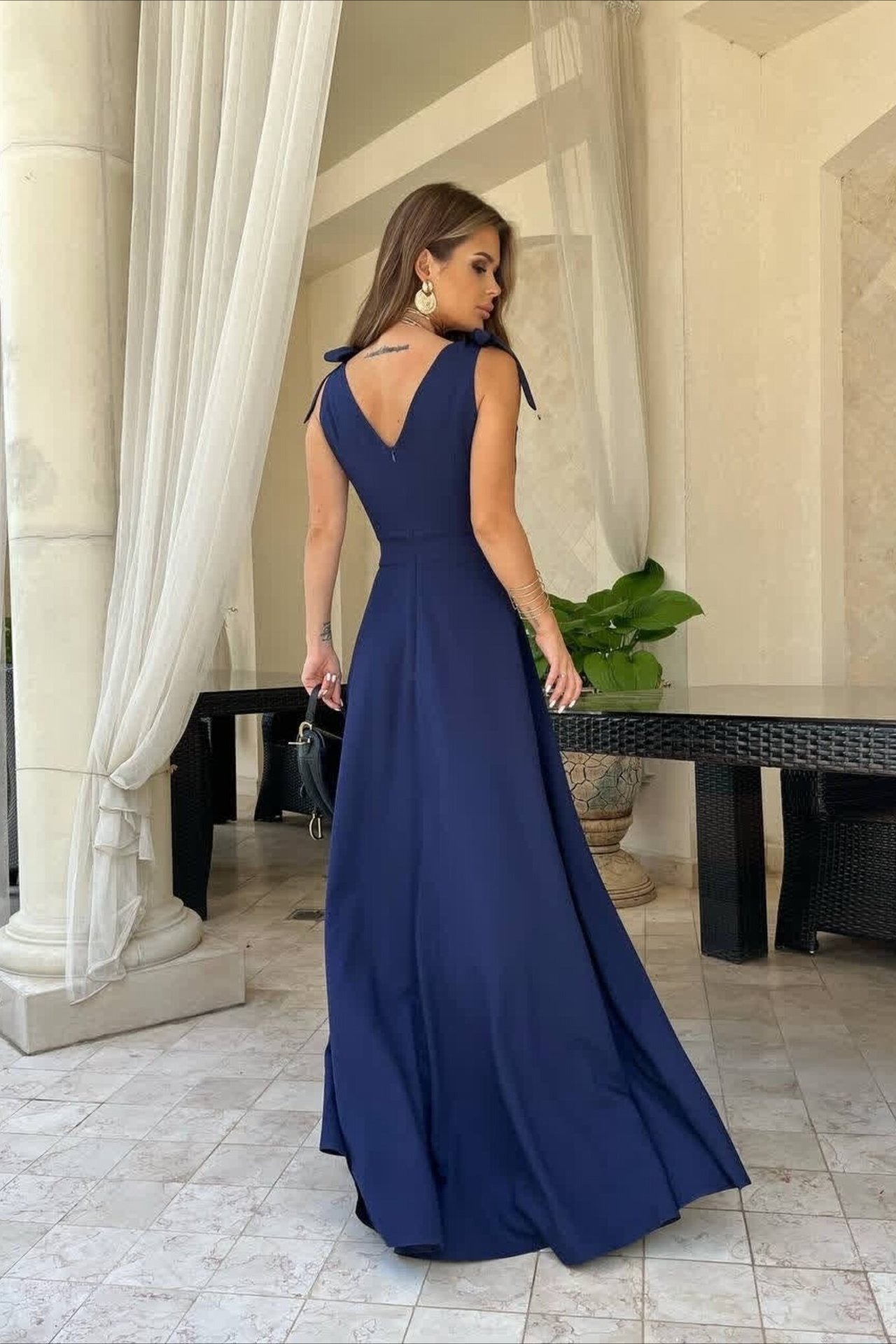 Elegant Long Sleeveless Party Dress