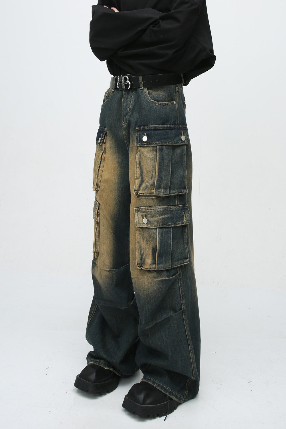 Paneled Multi Pocket Distressed Vintage Cargo Jeans