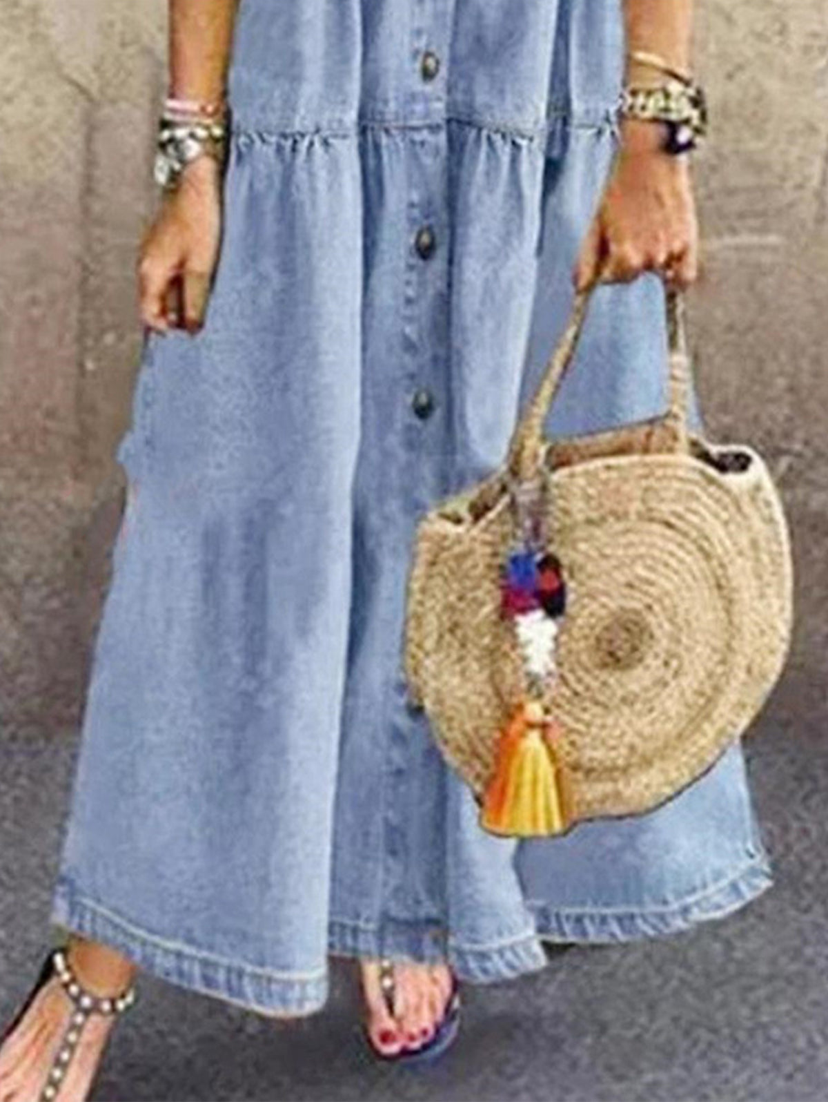 Well Tailored Dress with a Graceful Silhouette