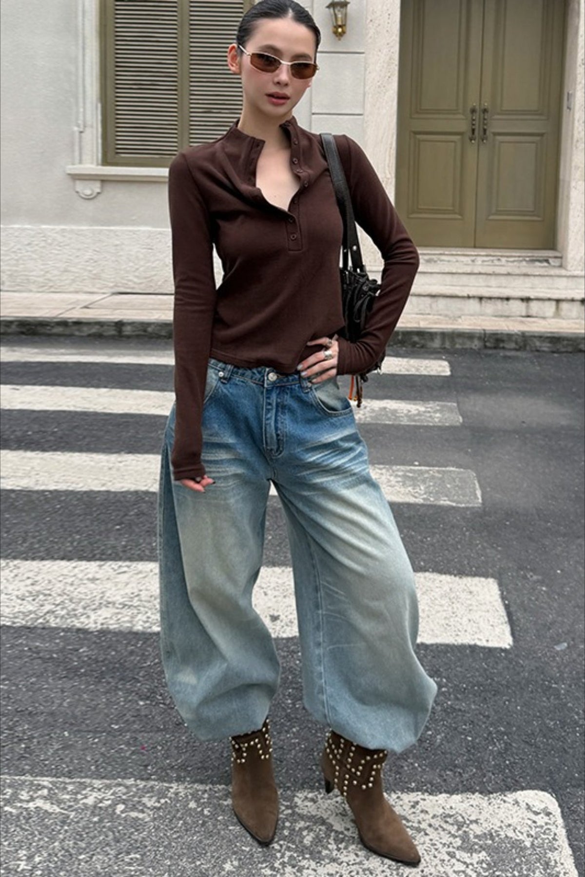 Faded Whisker Wash Mid Rise Baggy Wide Leg Jeans 3
