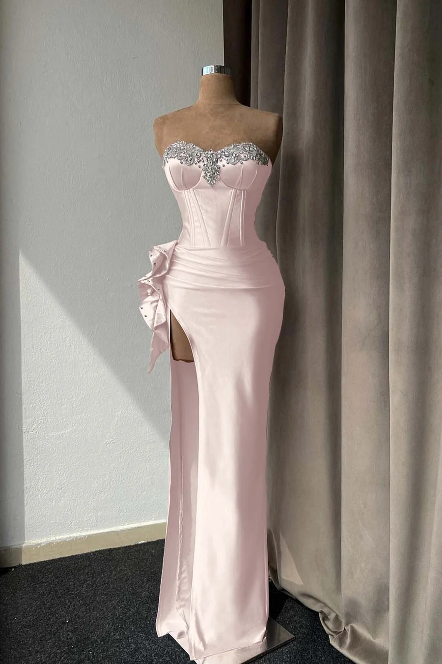 Luxurious Pink Strapless Beaded Slit Evening Dress Sheath Prom Dress cc1655