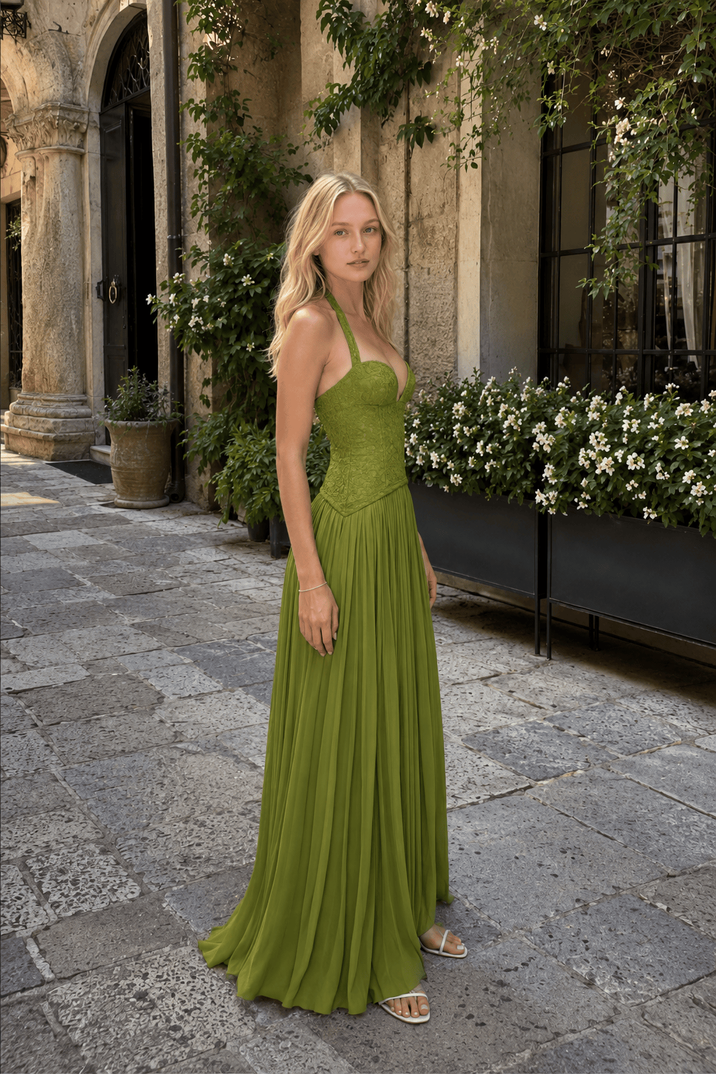 Low Cut Halter Bodycon Vacation Dress