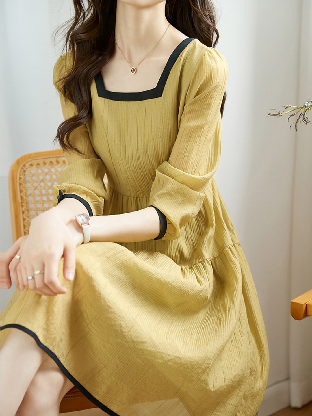 Polished Dress with an Effortless Classic Look