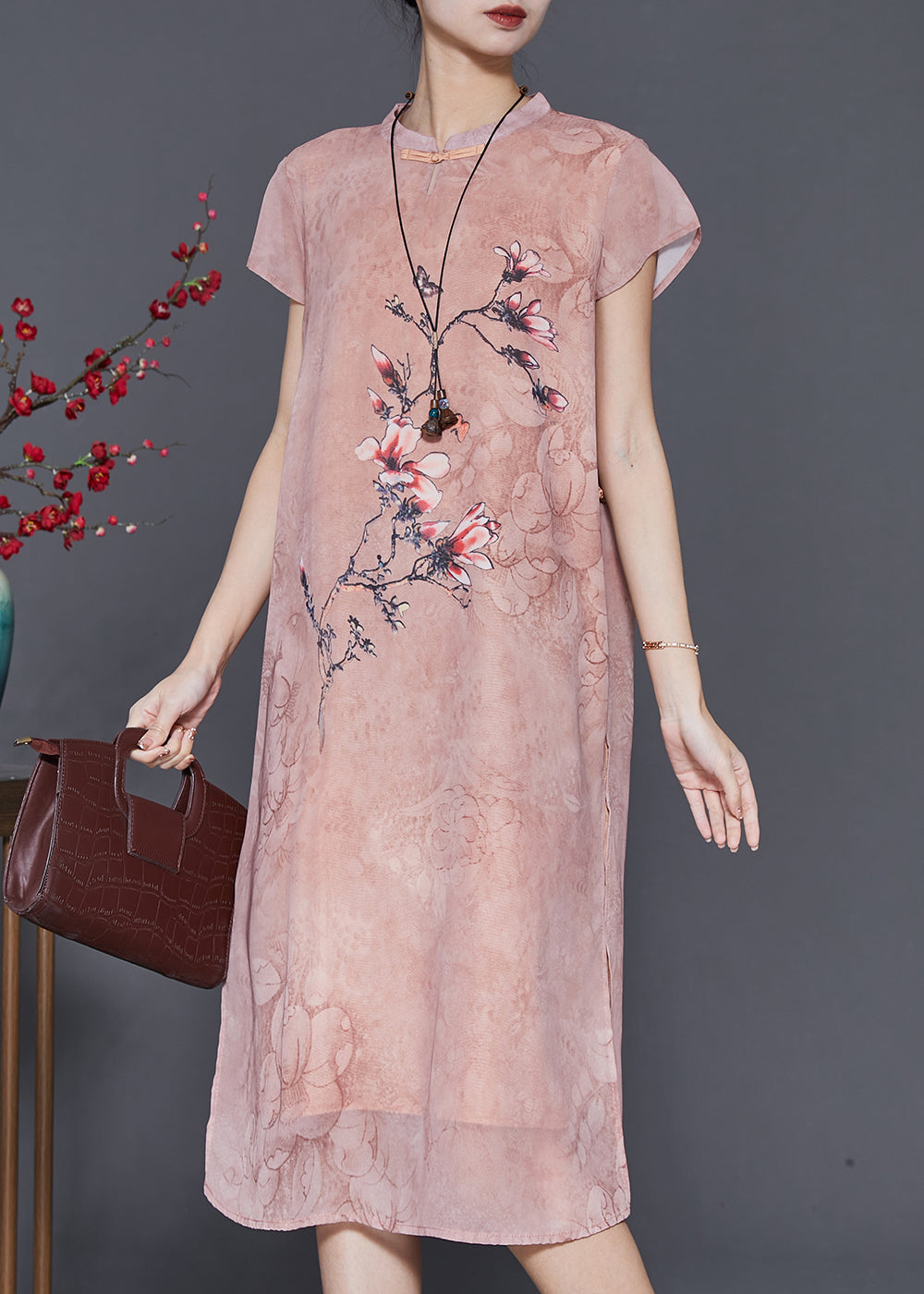 Beautifully Crafted Dress in a Classic Style
