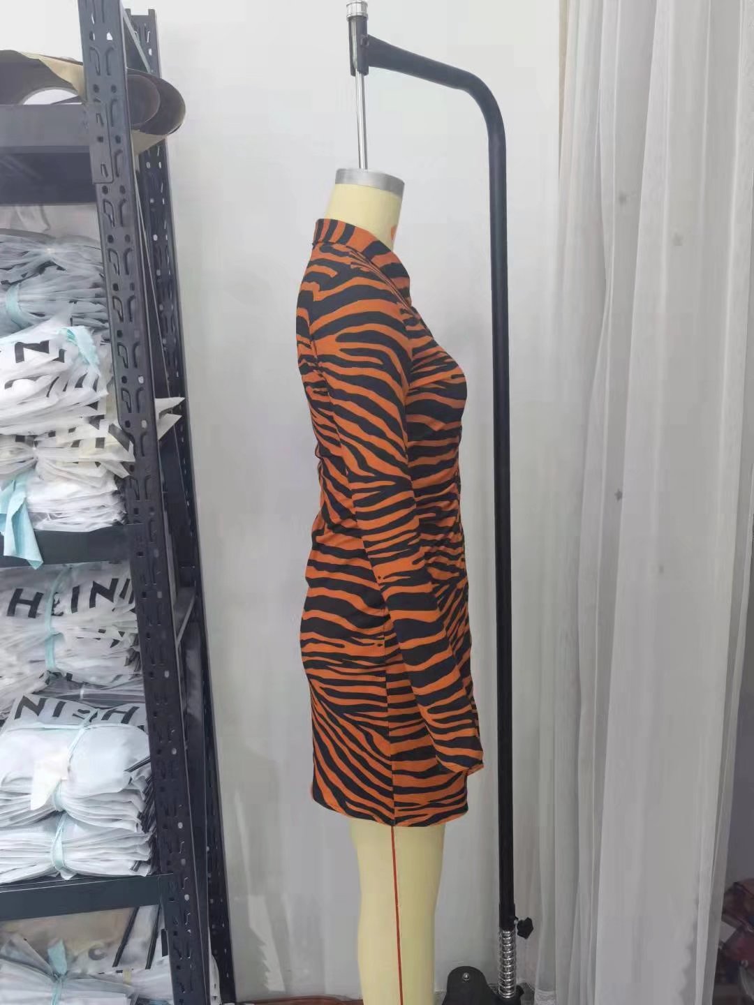 Polo Collar Single-Breasted Animal Print Thread Knitted Dress