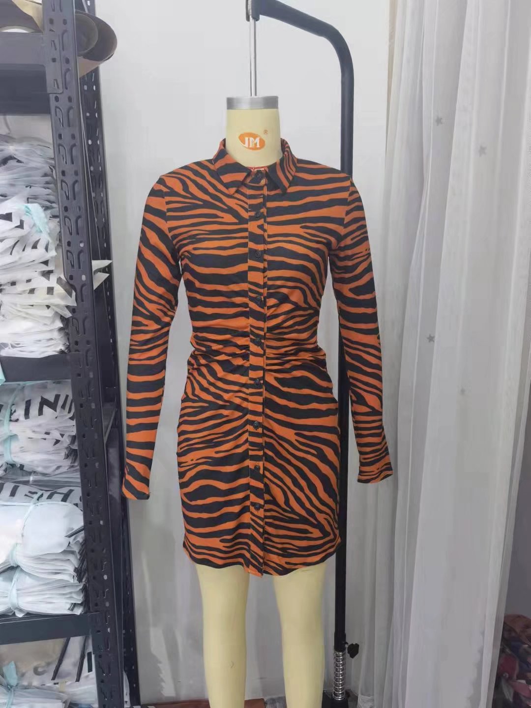 Polo Collar Single-Breasted Animal Print Thread Knitted Dress