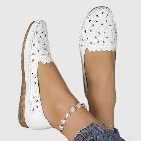 Floral Cut Out Round Toe Slip On Flats