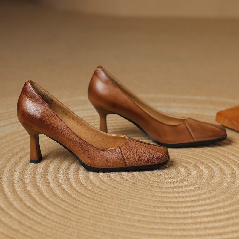 Square Toe Ruched Front Mid Heel Pumps