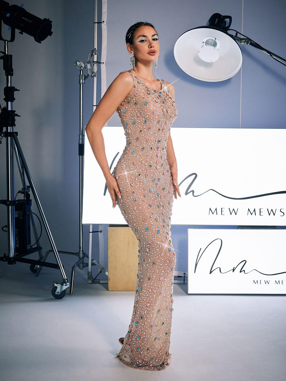 Scoop Neck Rhinestone Maxi Dress - View 5