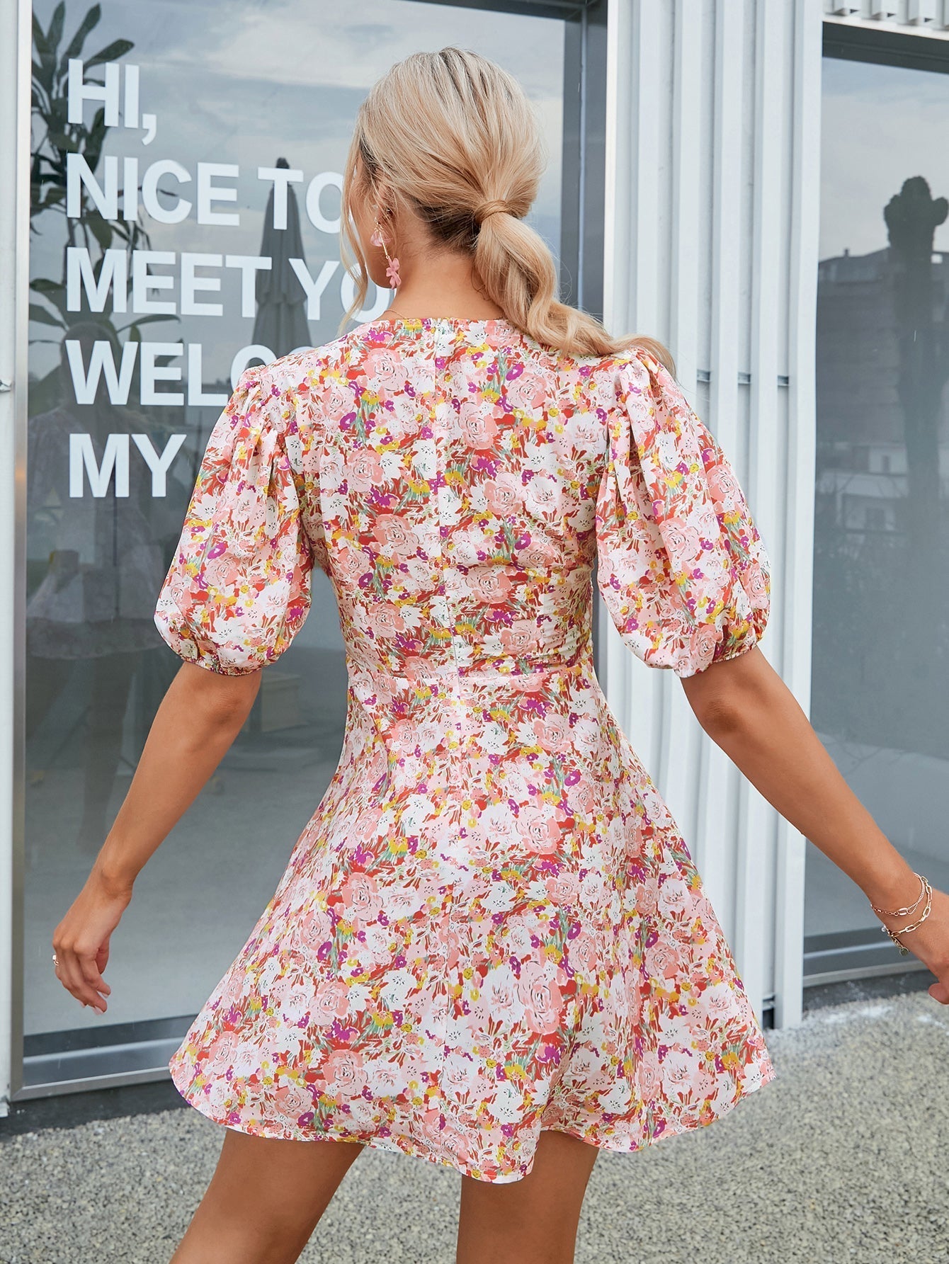Allover Floral Print Puff Sleeve V neck Dress
