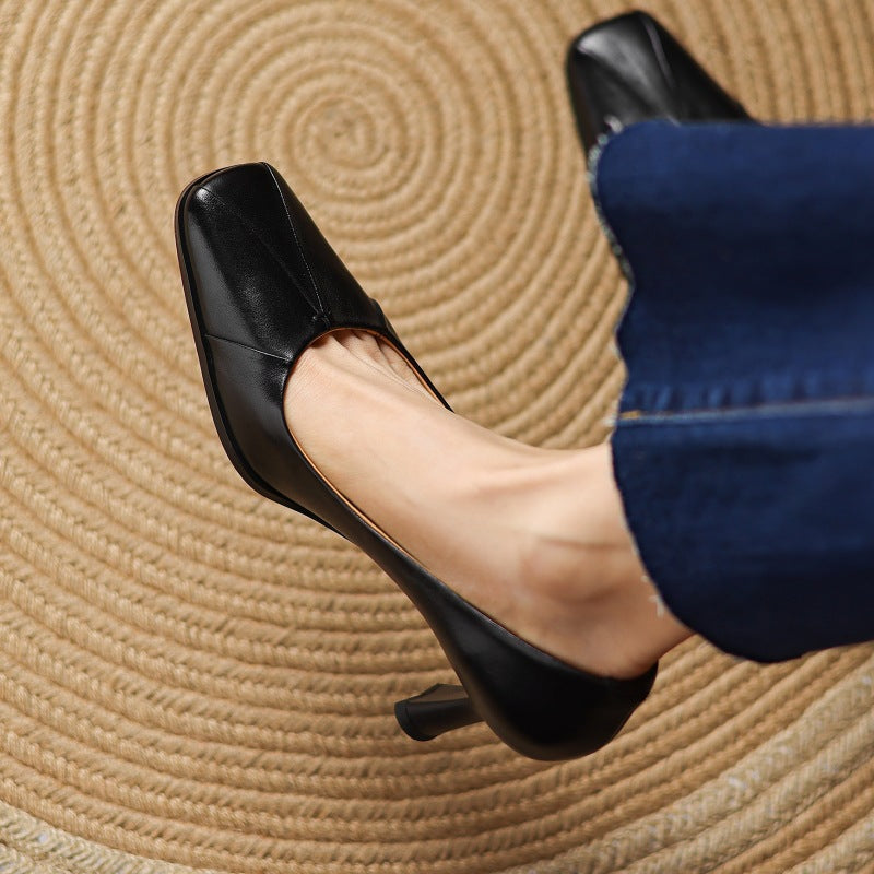 Square Toe Ruched Front Mid Heel Pumps