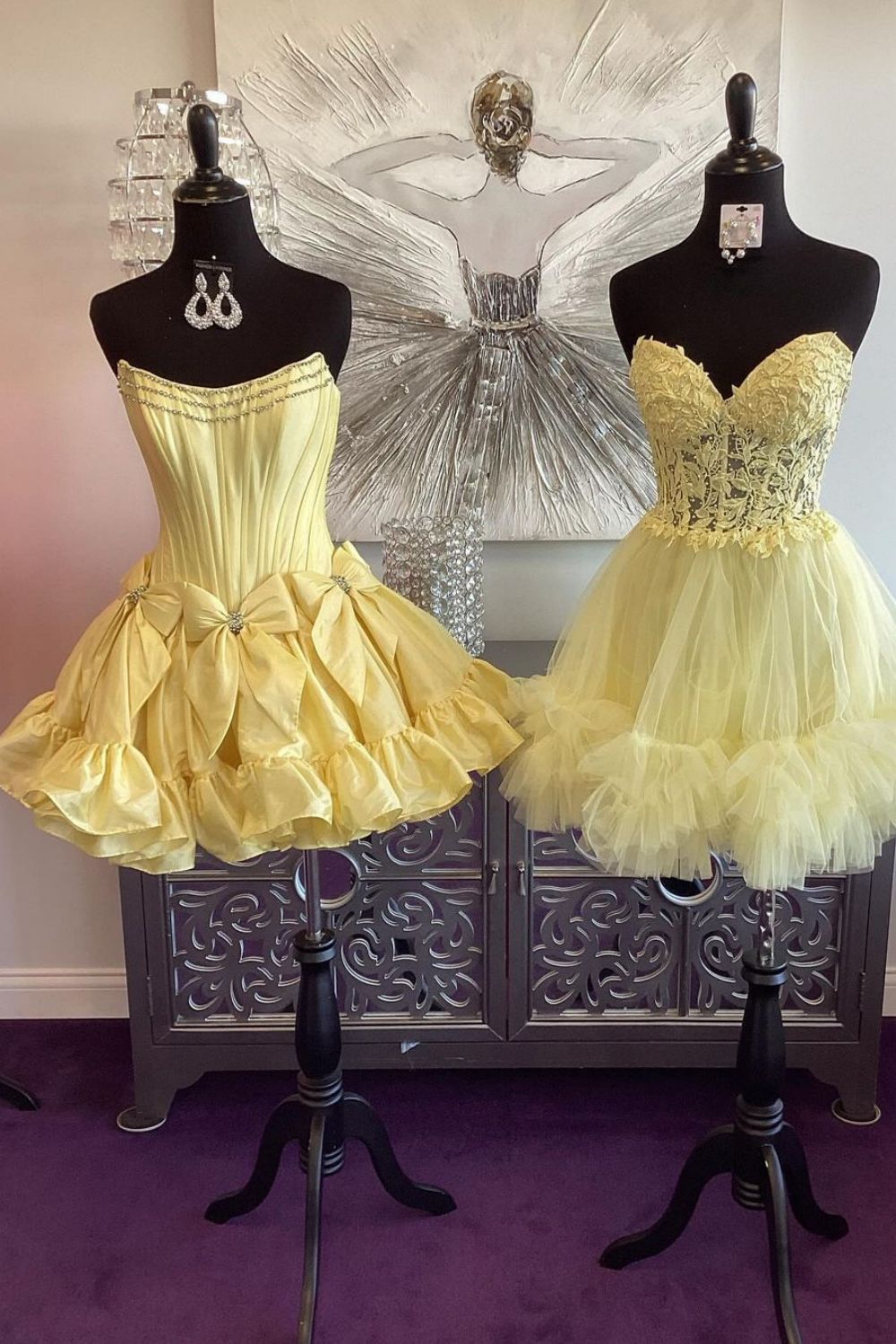 Black A-Line Strapless Short Satin Homecoming Dress With Bowknot