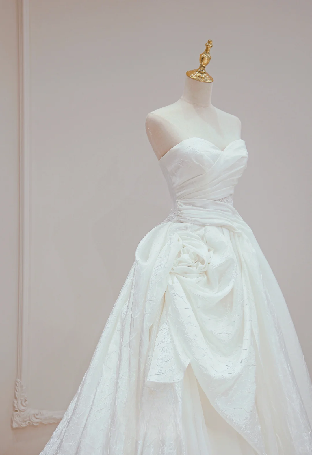 Dreamy A Line Strapless White Satin Pleated Long Wedding Dresses C3829