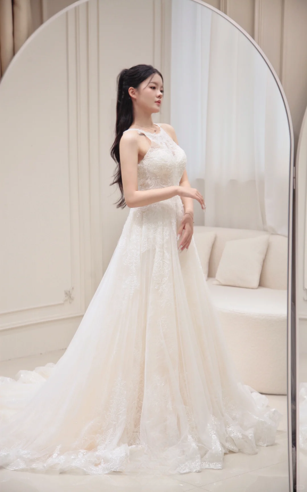 Princess A Line Halter Tulle Lace Long Wedding Dresses C3833