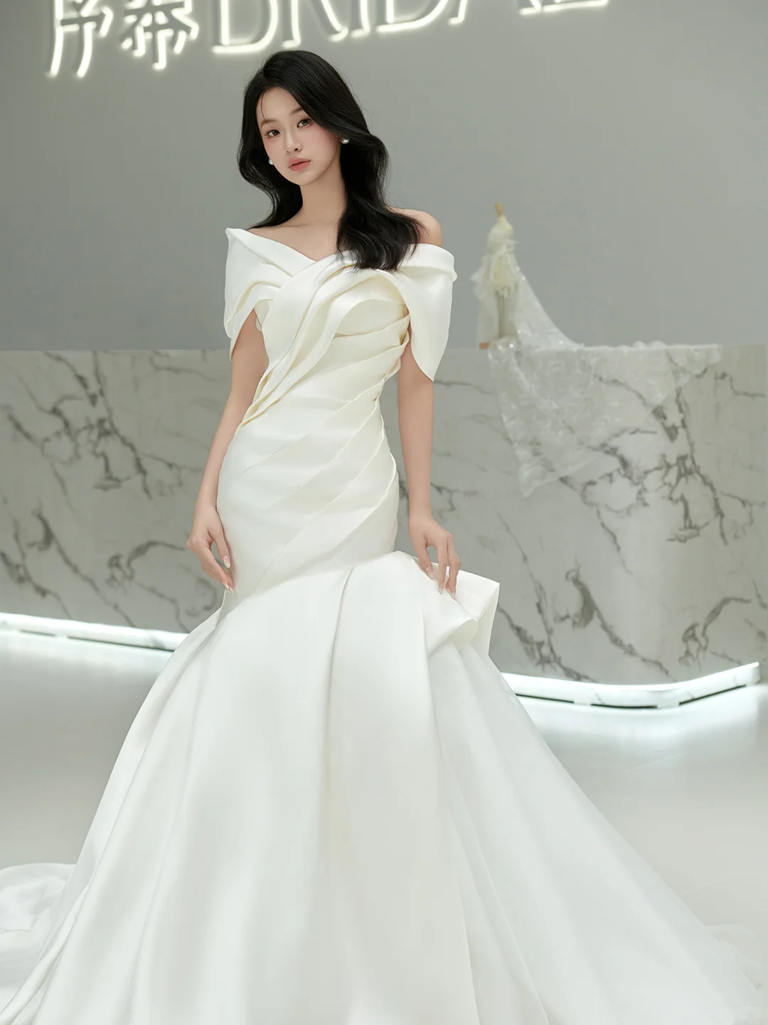Vintage Mermaid Off The Shoulder Satin Pleated Long Wedding Dresses C3835