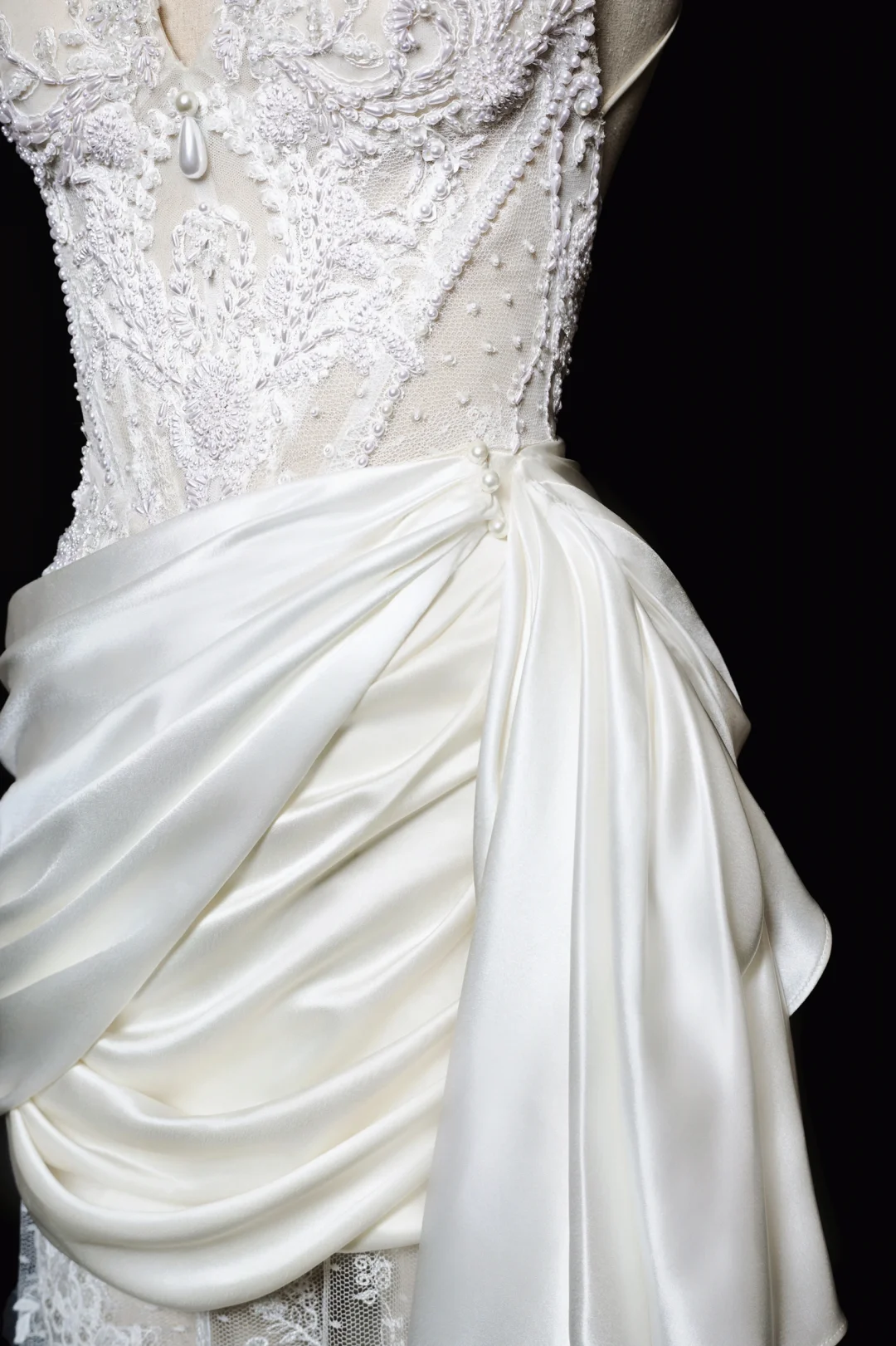 Vintage Mermaid Halter Satin Lace Pleated Long Wedding Dresses C3846
