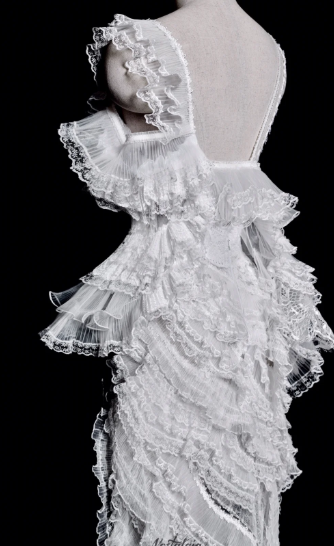 Gorgeous Mermaid V Neck White Tulle Lace Long Wedding Dresses C3847
