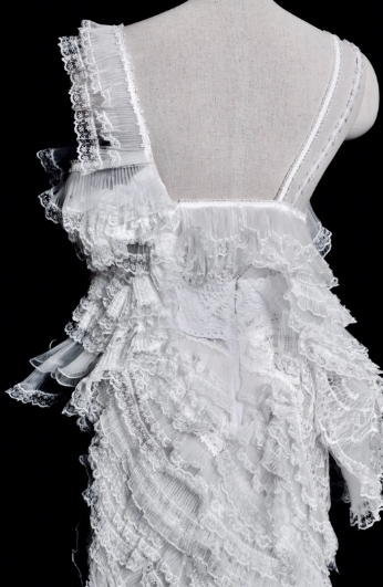 Gorgeous Mermaid V Neck White Tulle Lace Long Wedding Dresses C3847