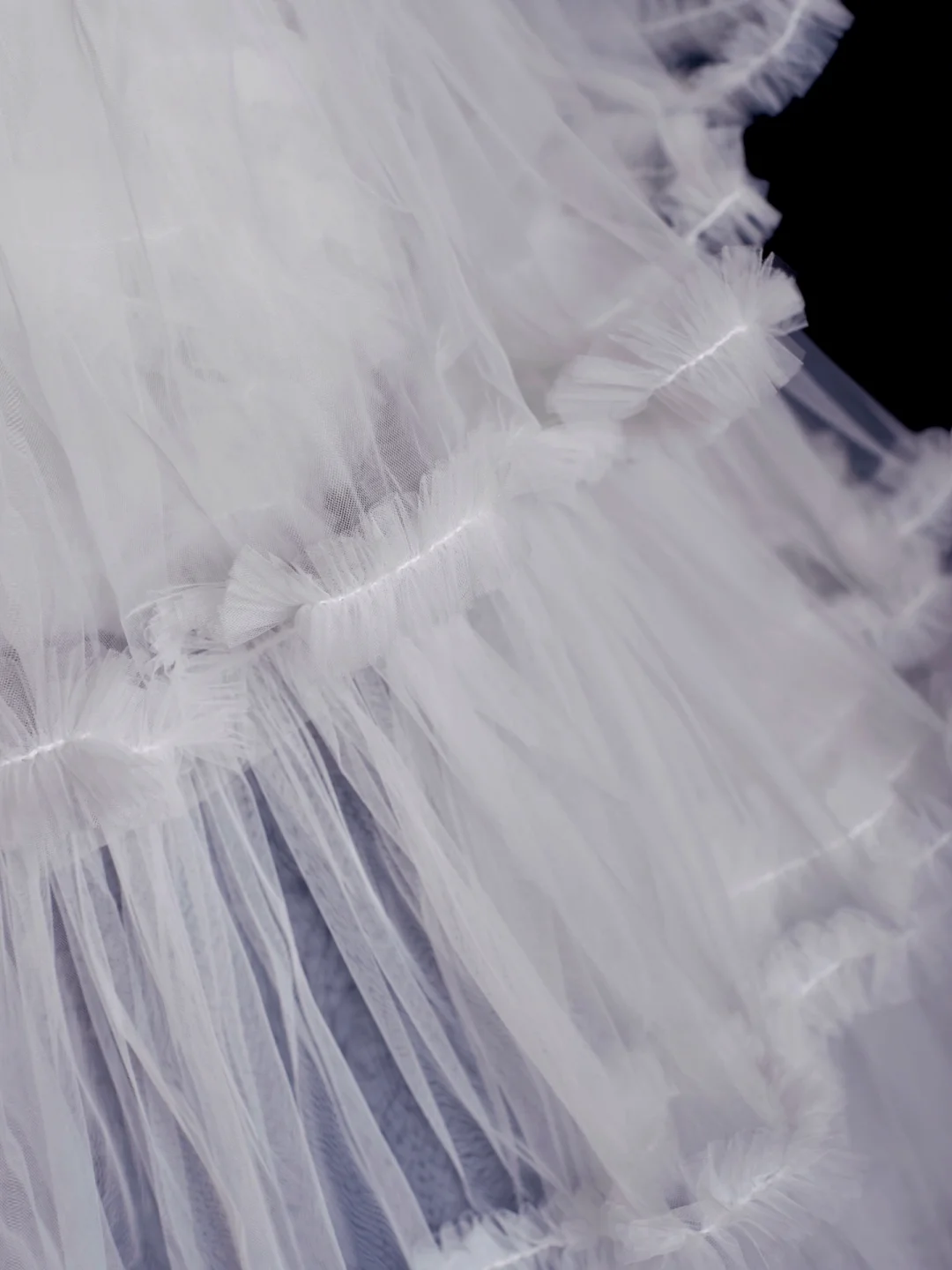 Princess Ball Gown Strapless Tulle Lace Tiered Long Wedding Dresses C3849
