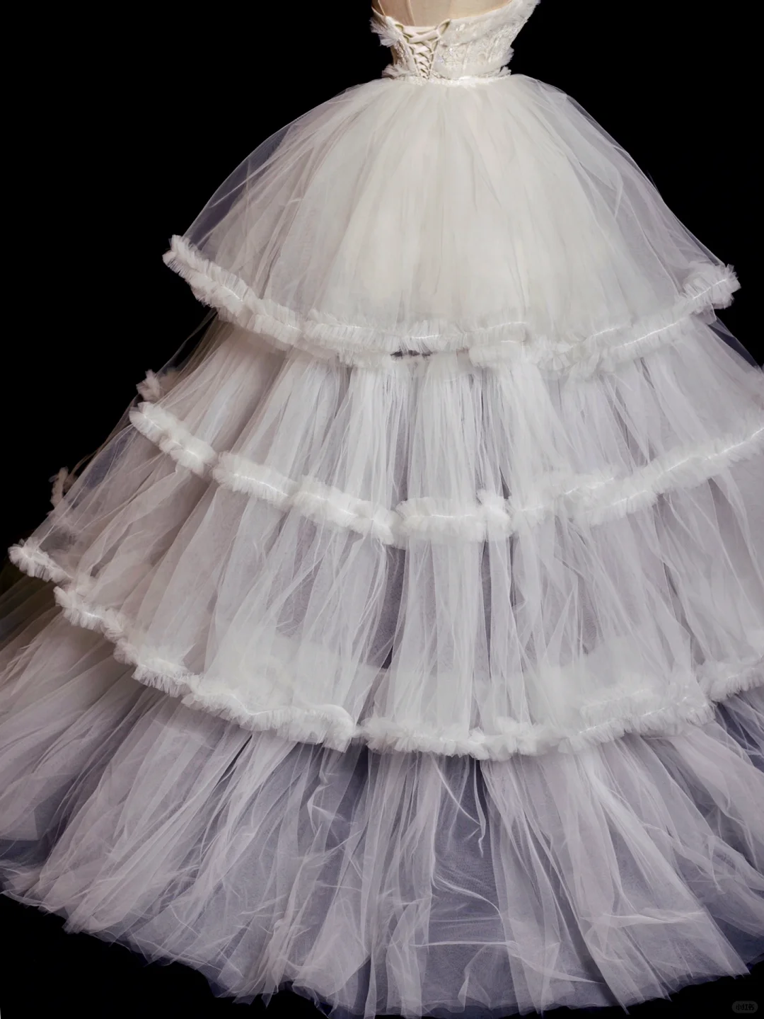 Princess Ball Gown Strapless Tulle Lace Tiered Long Wedding Dresses C3849