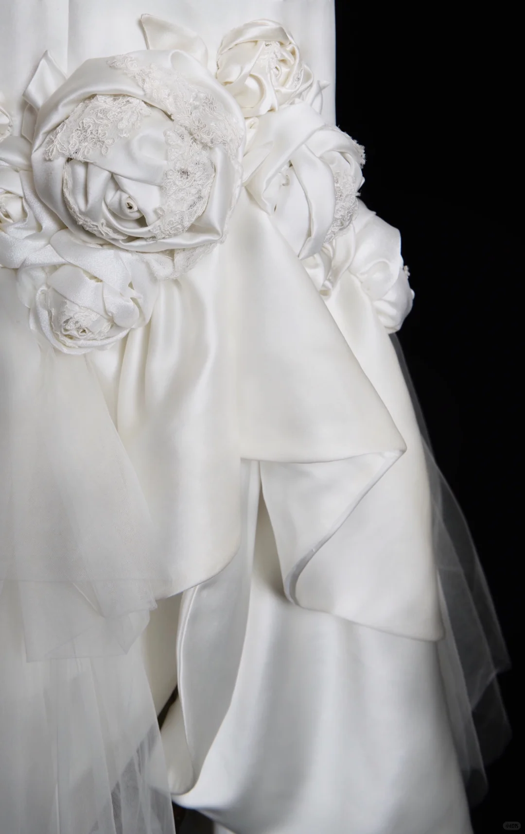 Unique Mermaid Halter Satin Tulle Flower Applique Long Wedding Dresses C3850