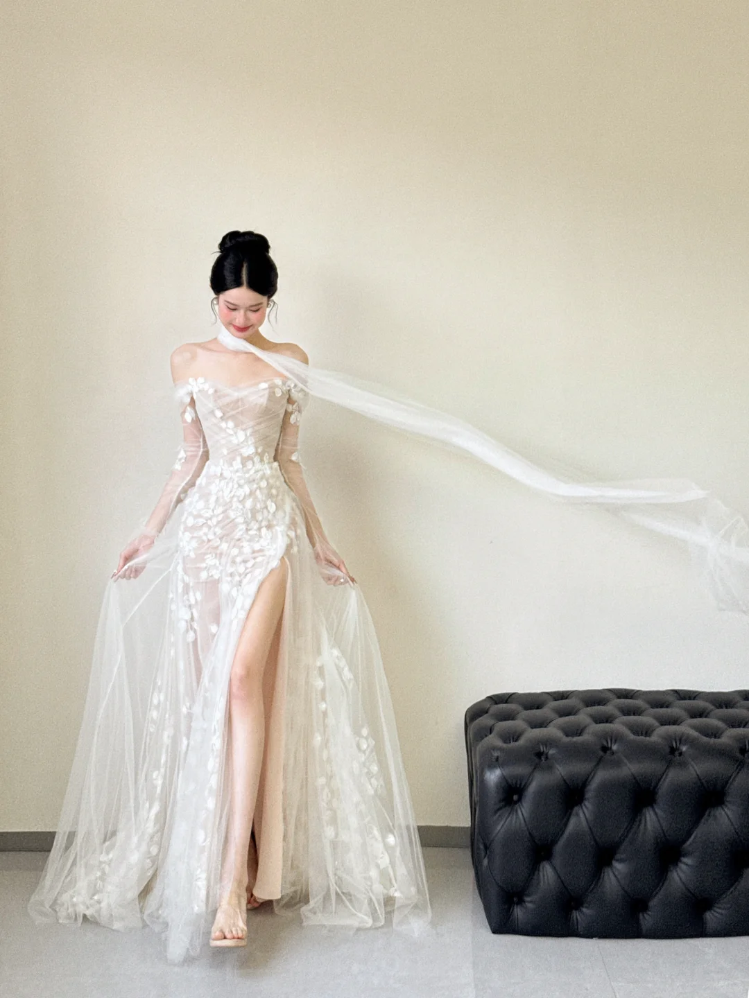 Unique A Line Off The Shoulder Tulle Applique Slit Long Sleeves Long Wedding Dresses C3853