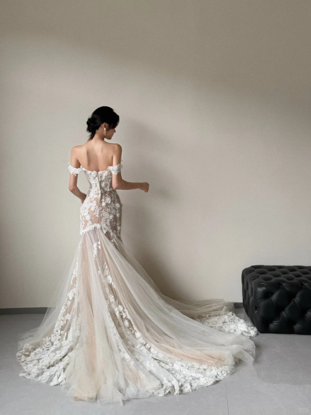 Elegant Mermaid Off The Shoulder Tulle Applique With Veil Long Wedding Dresses C3859
