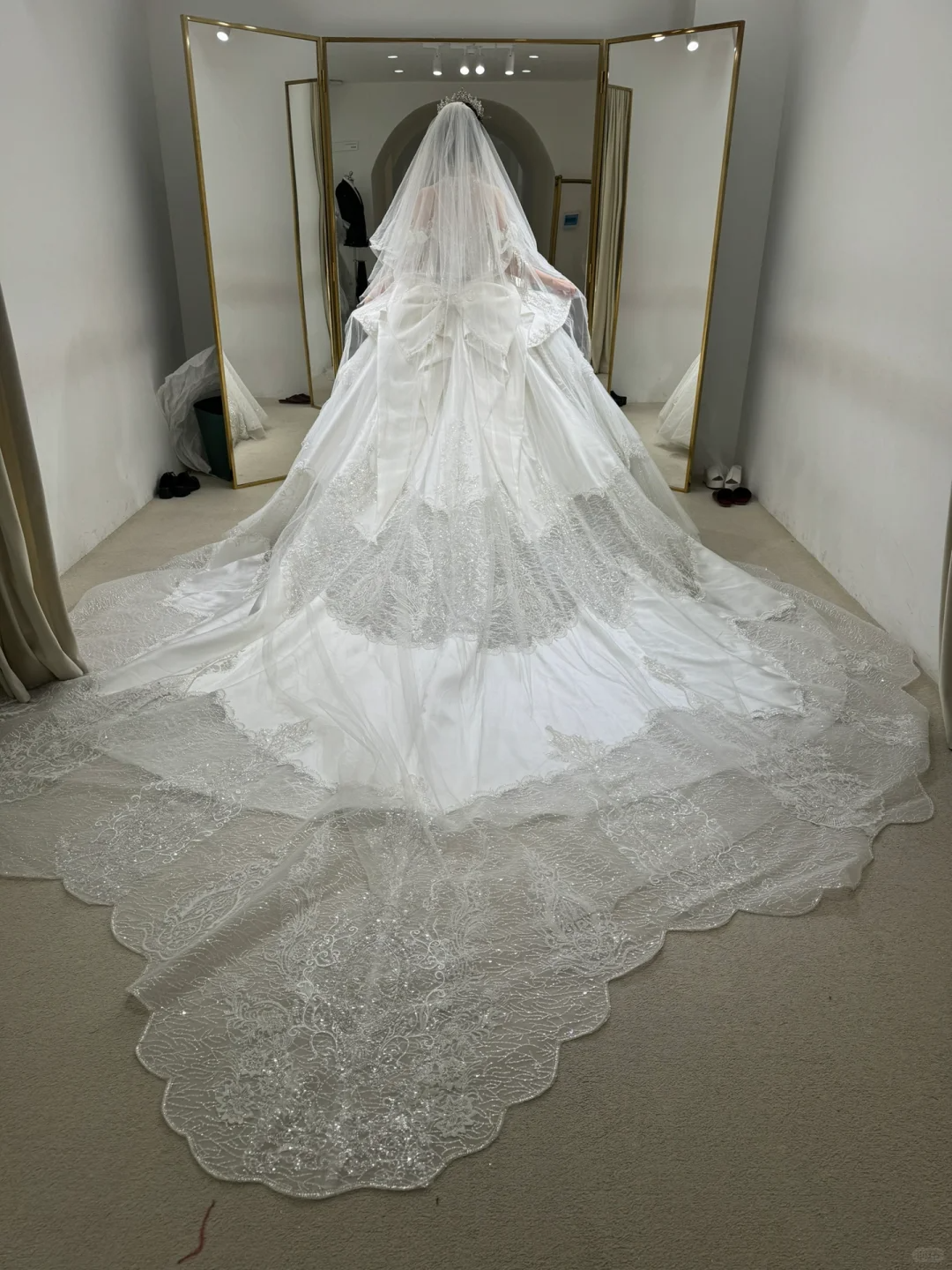 Timeless Ball Gown Off The Shoulder Satin Tulle Lace Beaded With Veil Long Wedding Dresses C3903