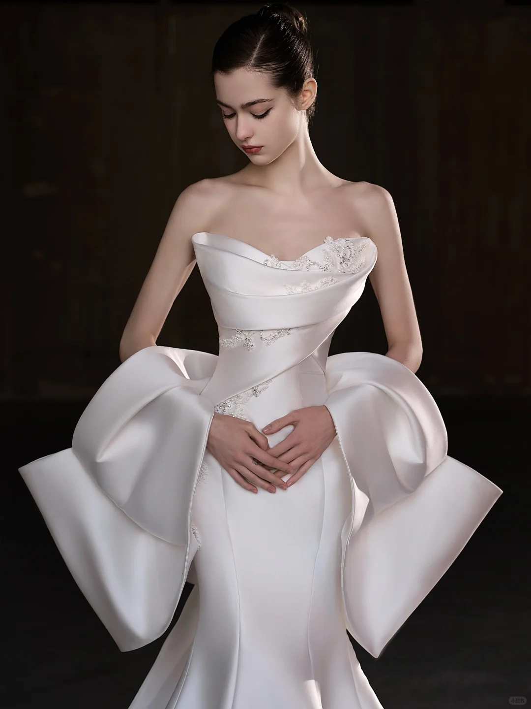 Elegant Mermaid Strapless Satin Applique Long Wedding Dresses C3925