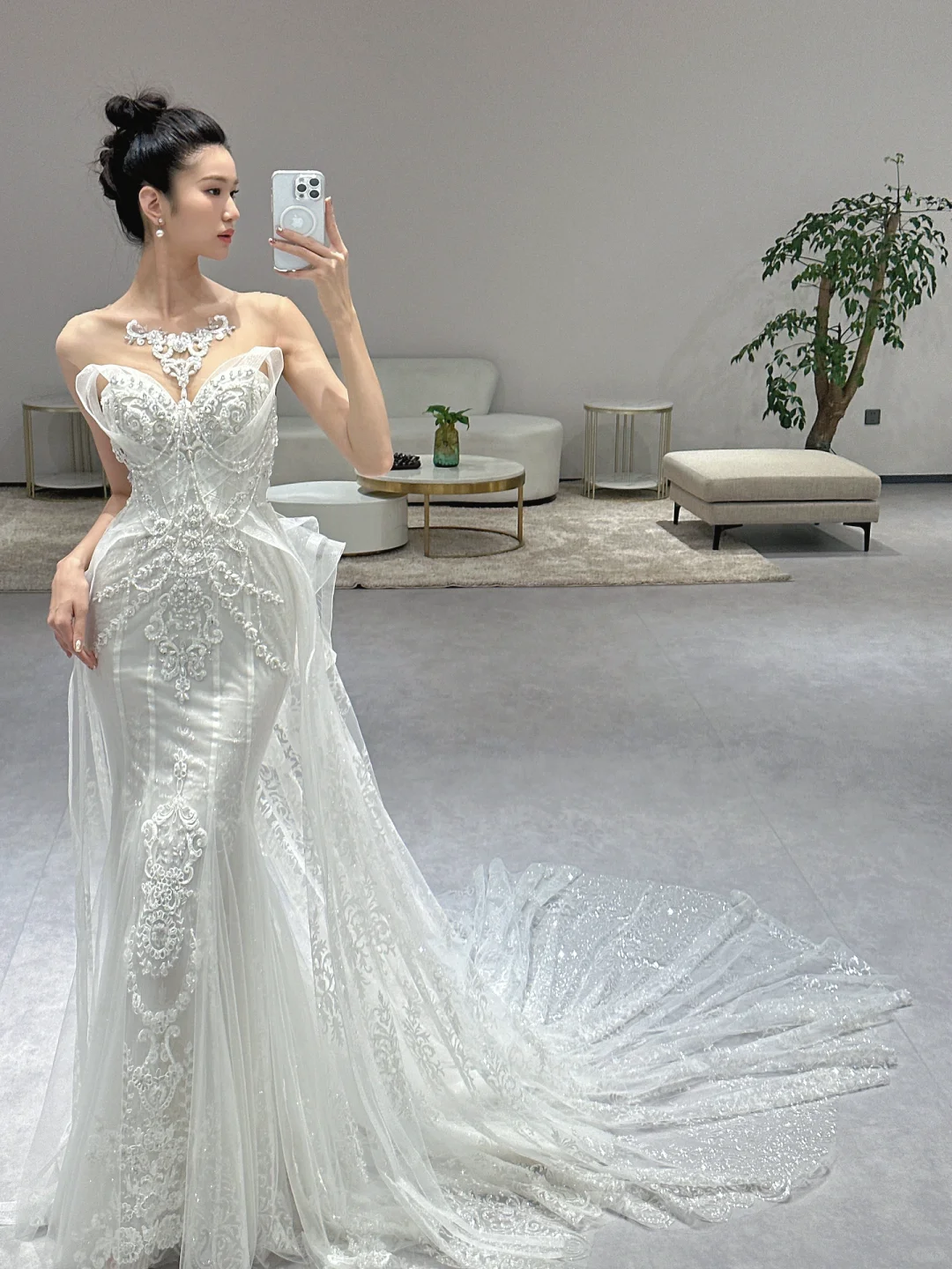 Dreamy Mermaid Strapless Tulle Sequin Applique Long Wedding Dresses C3959
