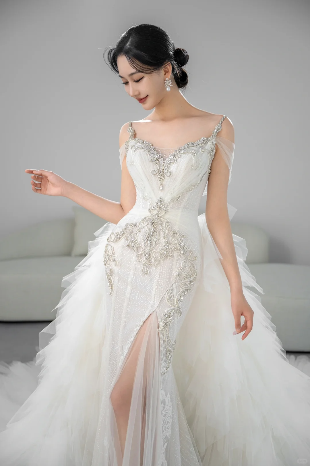 Unique Mermaid Spaghetti Straps Tulle Beaded Long Wedding Dresses C3960
