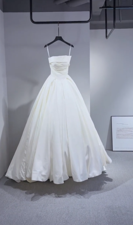 Elegant Ball Gown Spaghetti Straps Taffeta Long Wedding Dresses C3987