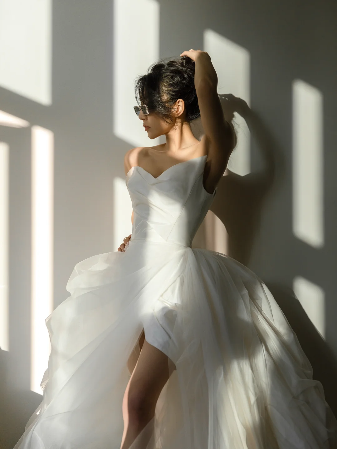 Chic Ball Gown Strapless Satin Tulle Slit Long Wedding Dresses C4176