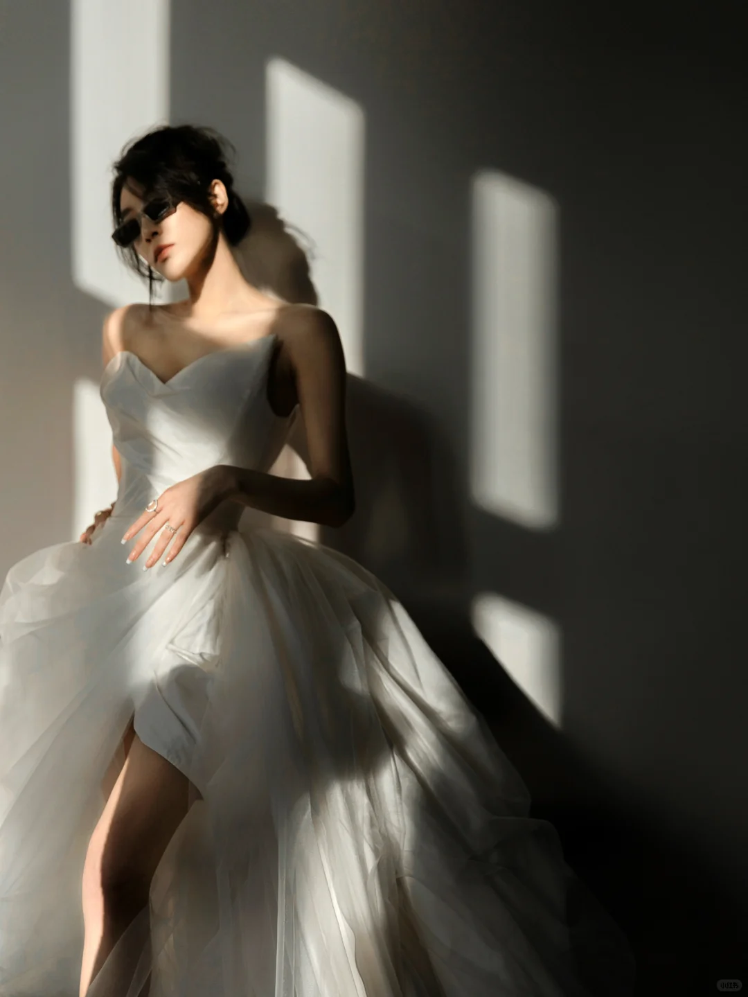 Chic Ball Gown Strapless Satin Tulle Slit Long Wedding Dresses C4176