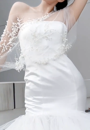 Chic Mermaid Strapless Satin Tulle Applique With Veil Long Wedding Dresses C4177