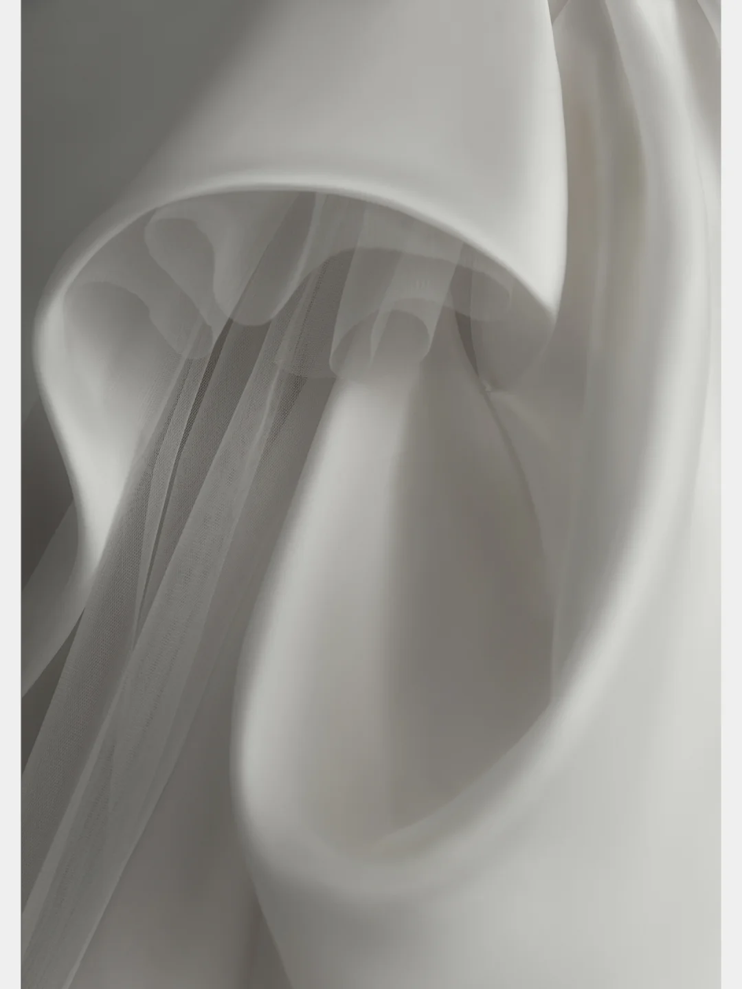 Elegant Ball Gown Strapless White Satin Long Wedding Dresses C4178