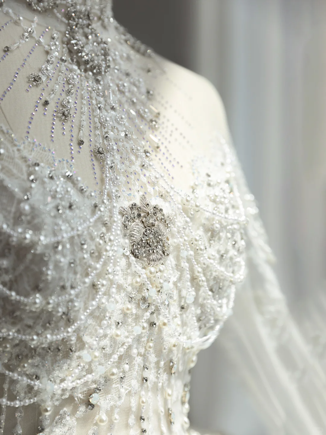 Timeless Ball Gown Tulle Sequin Beaded Long Sleeves Long Wedding Dresses C4179