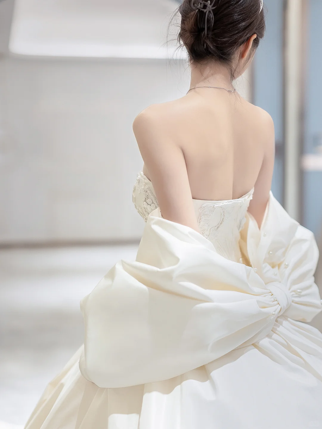 Dreamy Ball Gown Strapless Satin Back With Bow Long Wedding Dresses C4195