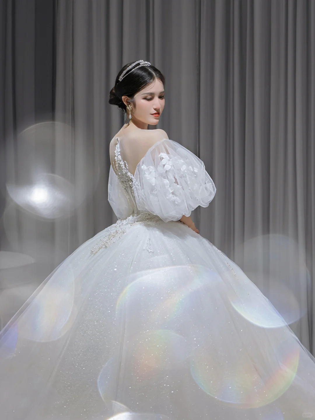 Pretty Ball Gown Tulle Lace Applique Short Sleeves Long Wedding Dresses C4198