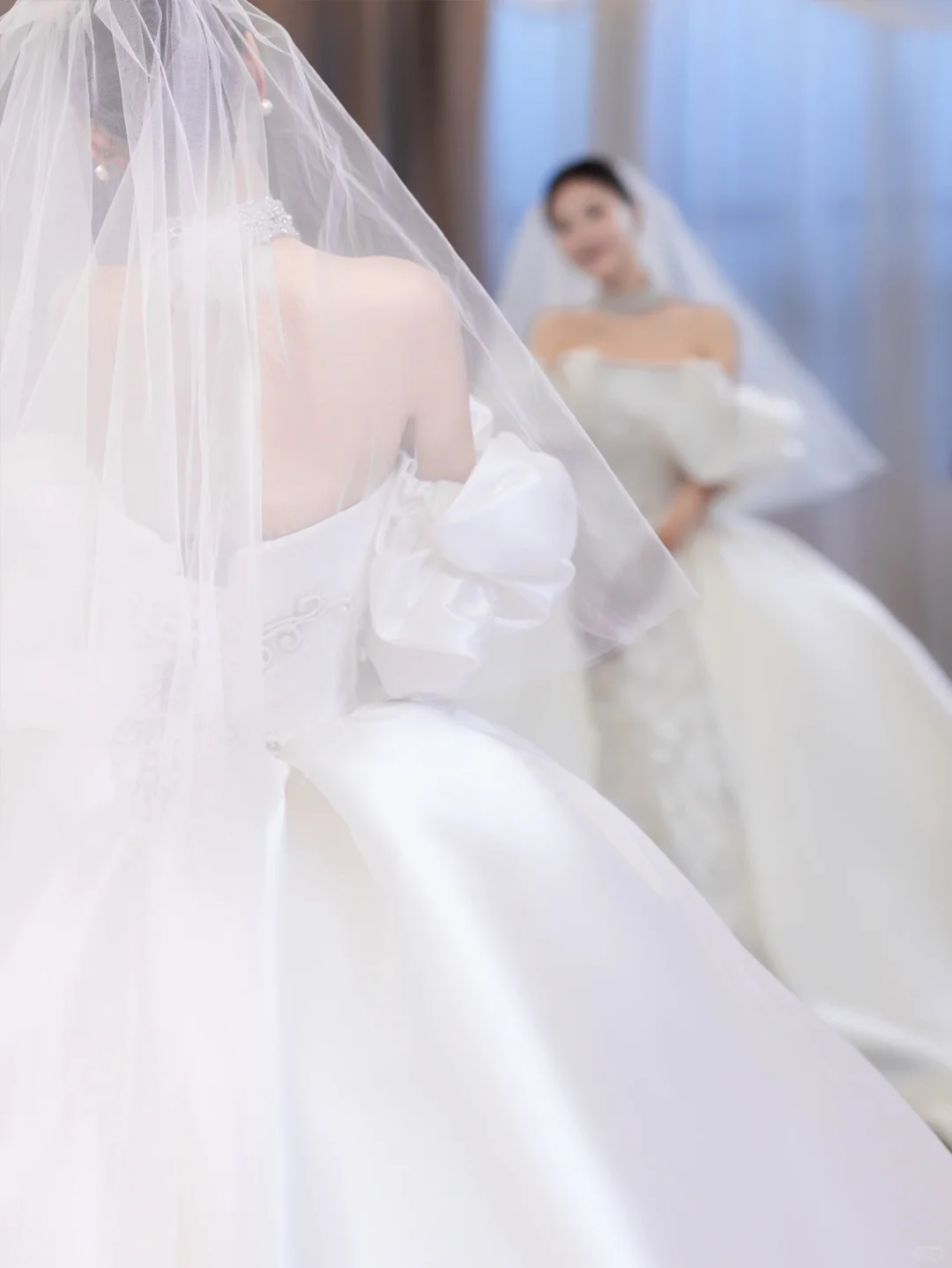 Elegant Ball Gown Off The Shoulder Satin With Veil Long Wedding Dresses C4212