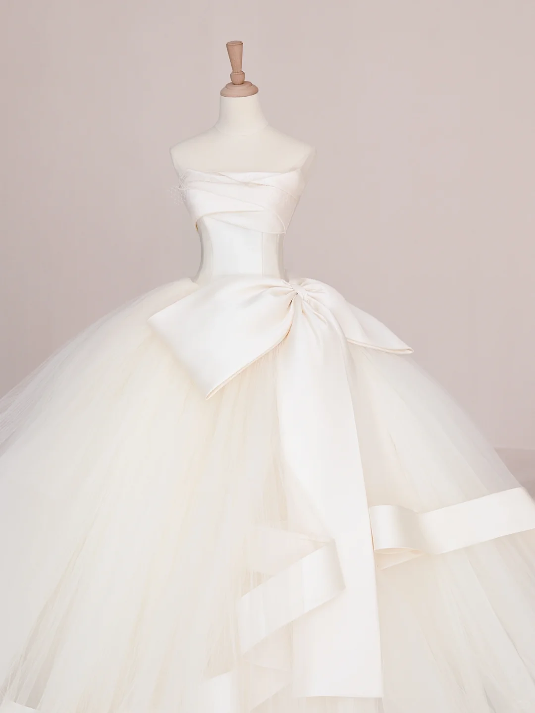 Elegant Ball Gown Strapless Satin Tulle Long Wedding Dresses C4215