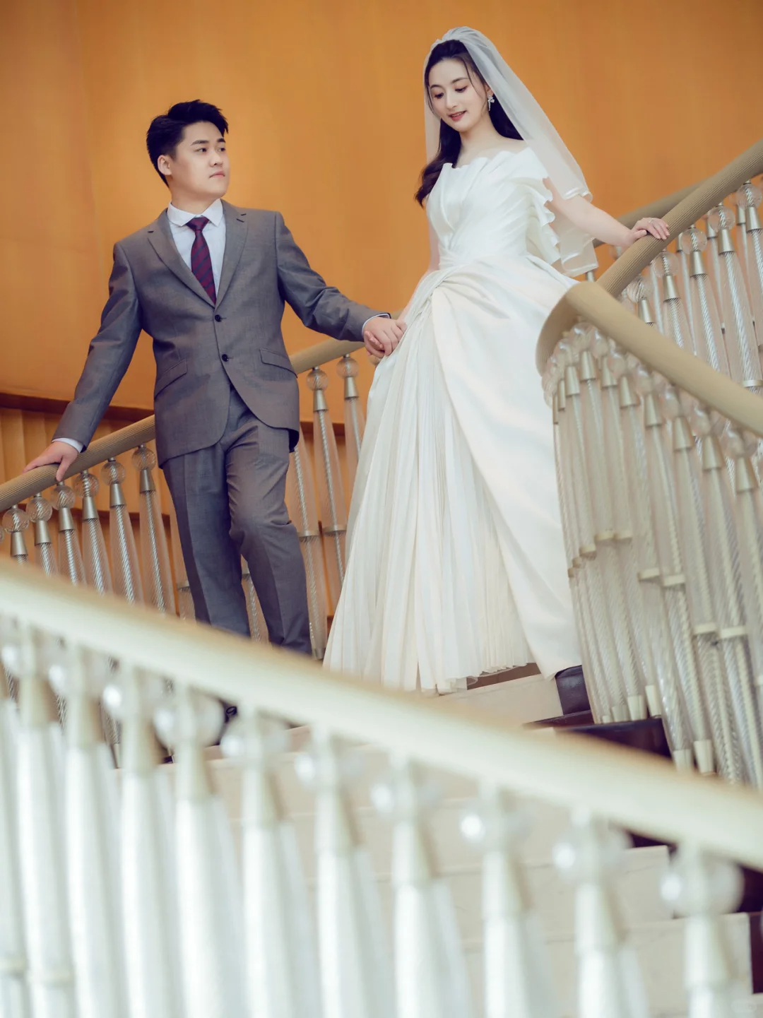 Elegant Ball Gown Strapless Satin With Veil Long Wedding Dresses C4220