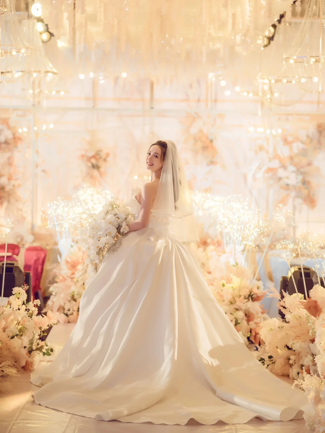 Elegant Ball Gown Strapless Satin With Veil Long Wedding Dresses C4220