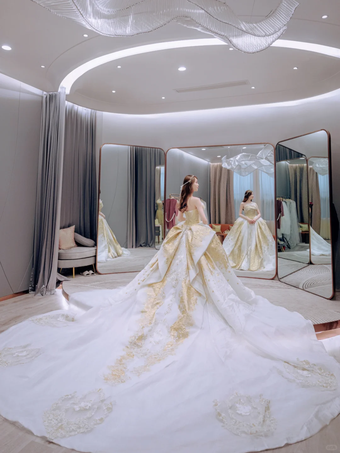 Gorgeous Ball Gown Strapless Satin Applique Long Wedding Dresses C4222