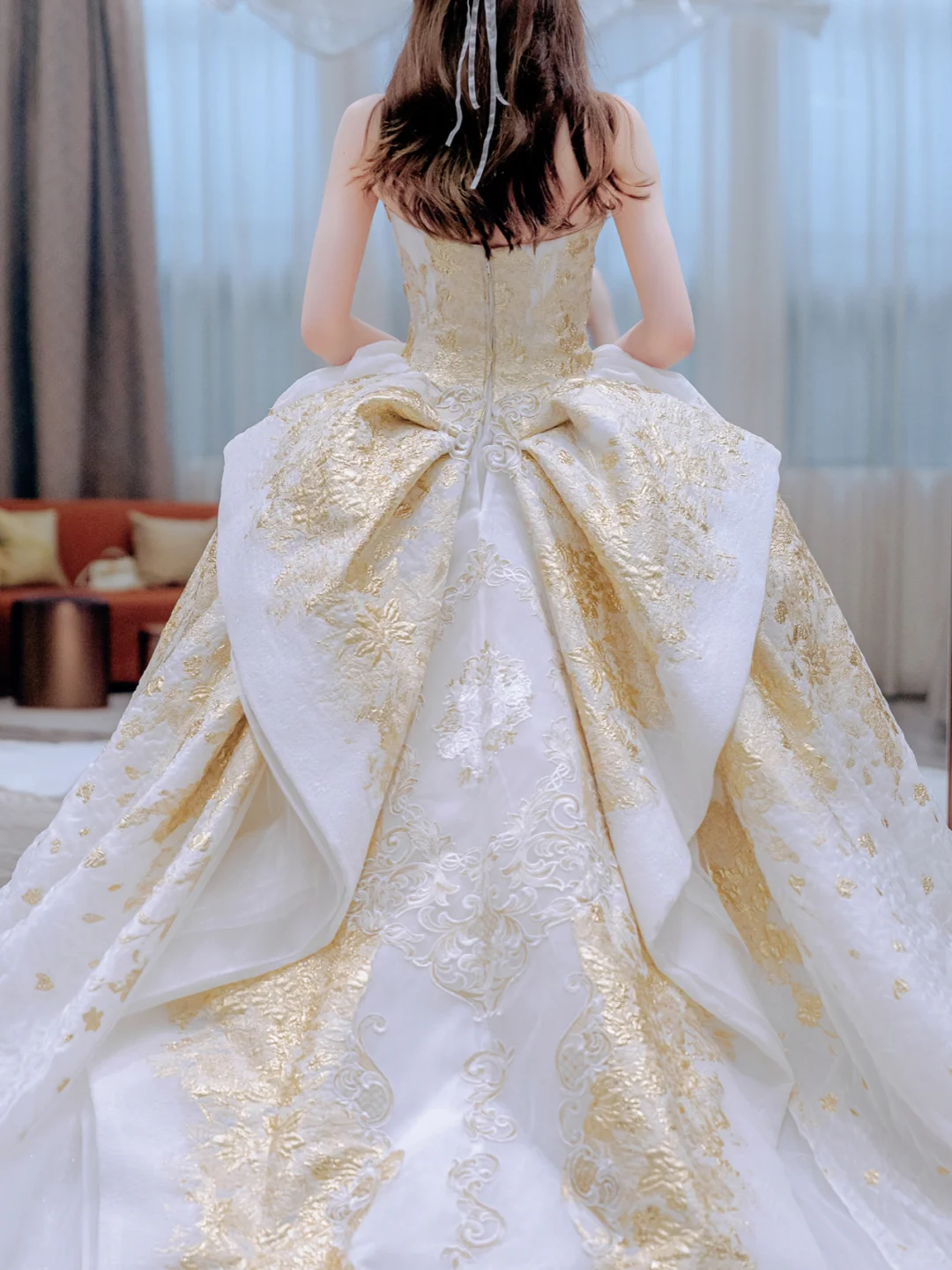 Gorgeous Ball Gown Strapless Satin Applique Long Wedding Dresses C4222