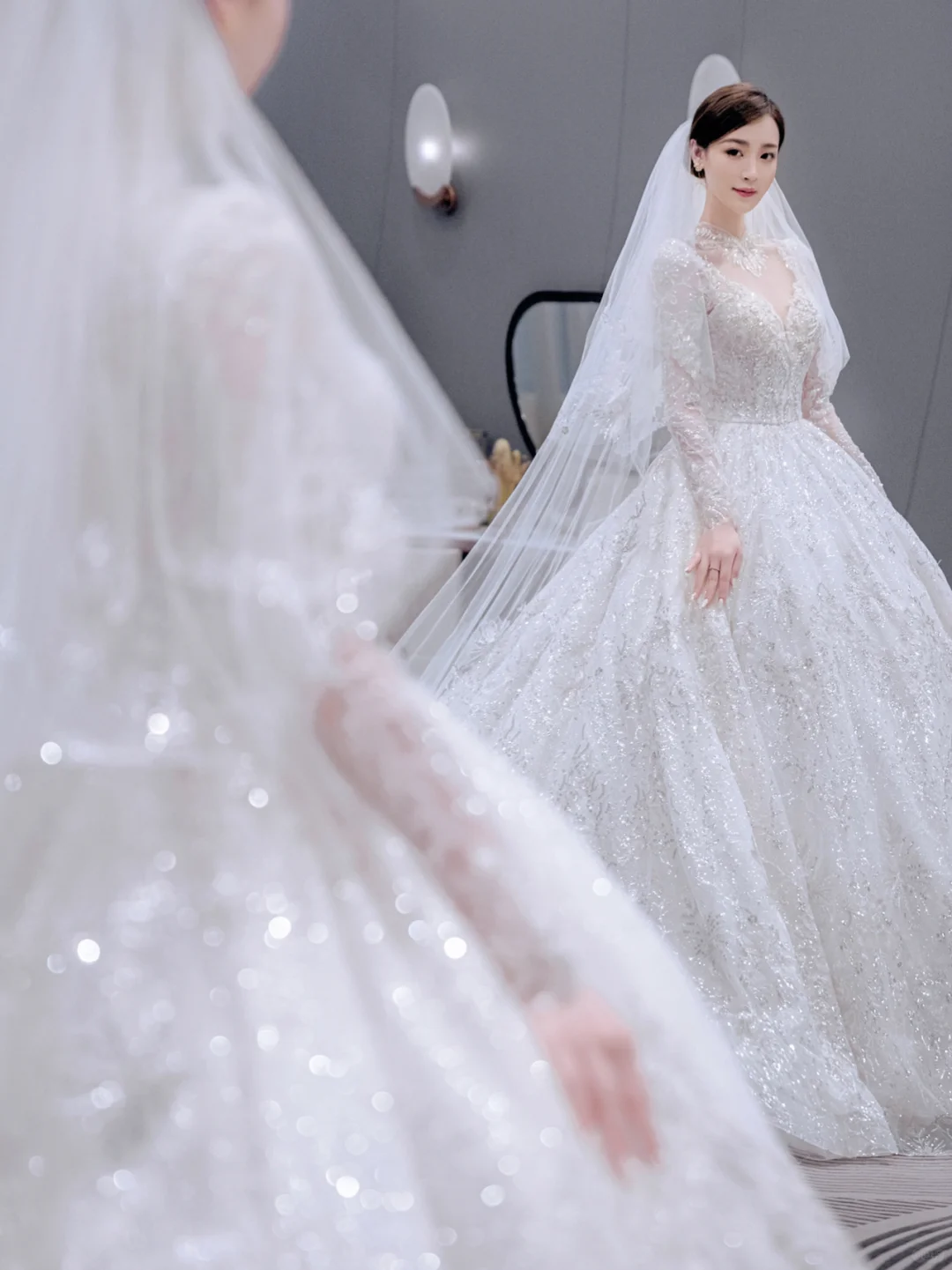 Timeless Ball Gown Tulle Lace Sequin Long Sleeves Long Wedding Dresses C4223