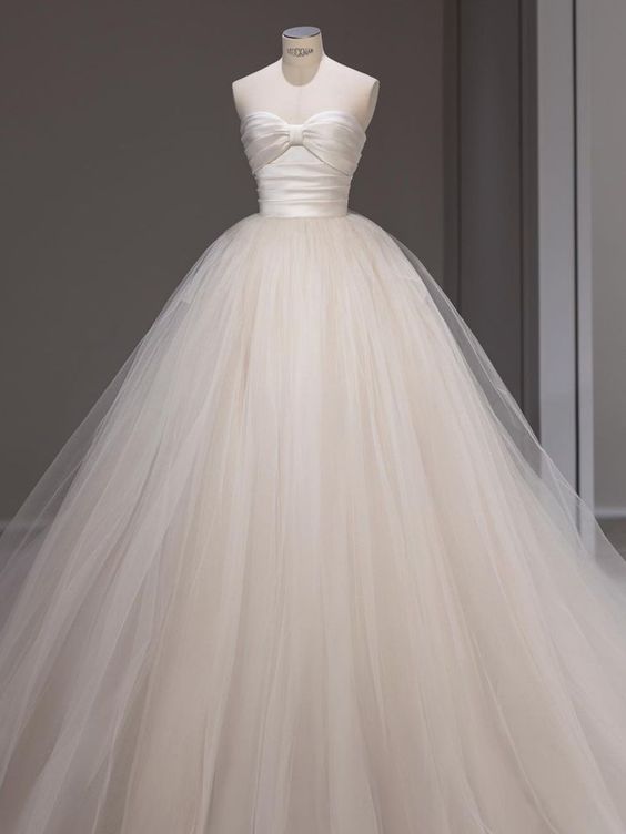 Chic Ball Gown Strapless Satin Tulle Long Wedding Dresses C4263