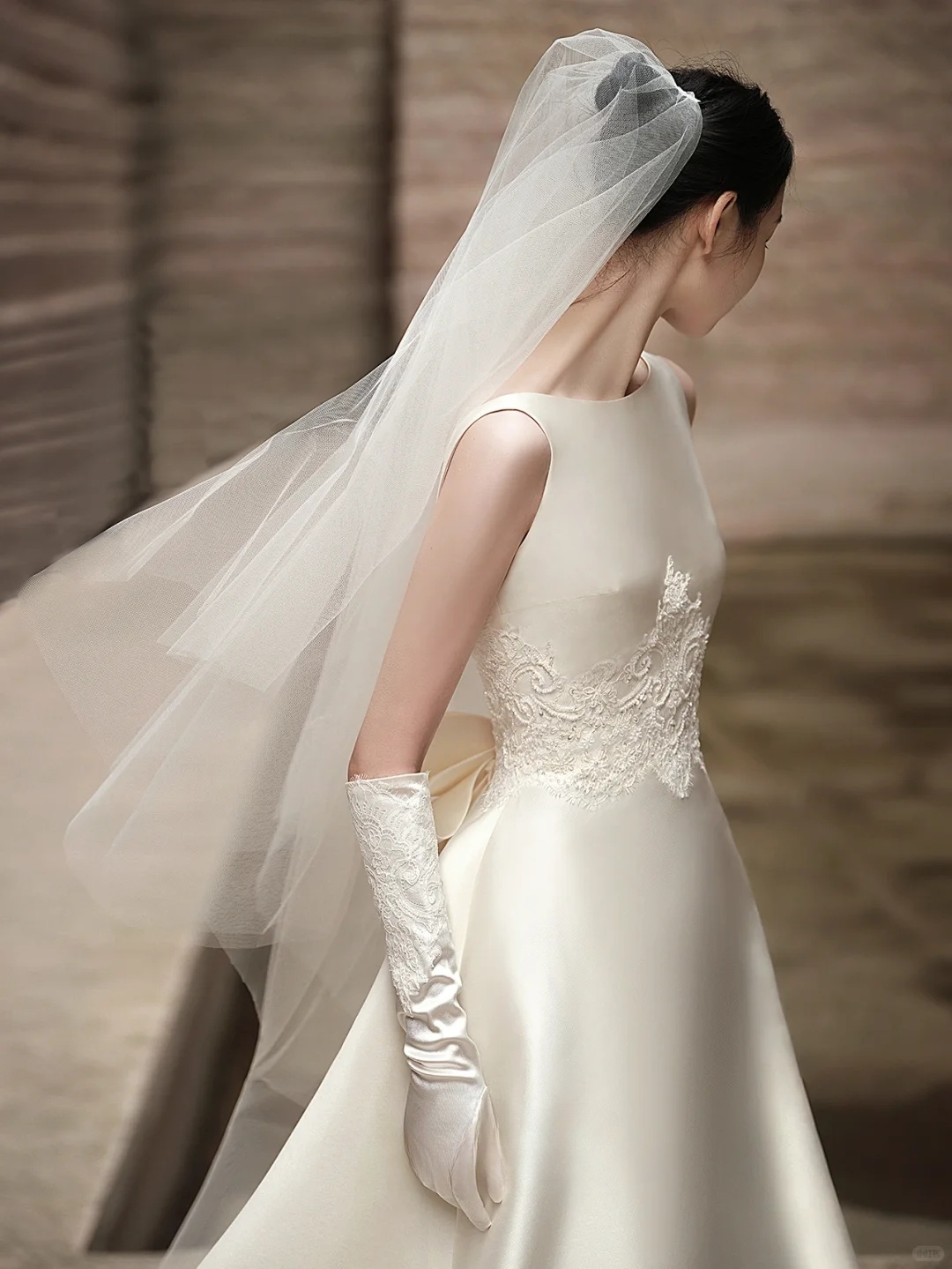 Dreamy A Line Satin Applique Backless With Gloves Veil Long Wedding Dresses C4290