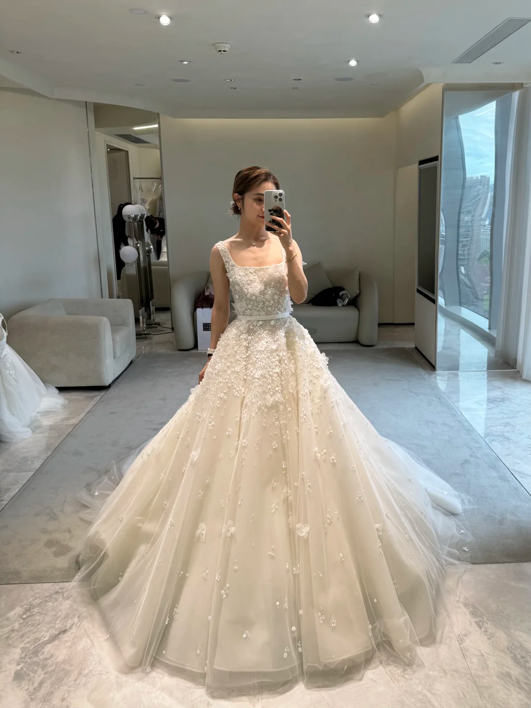 Dreamy Ball Gown Square Tulle Applqiue Long Wedding Dresses C4292