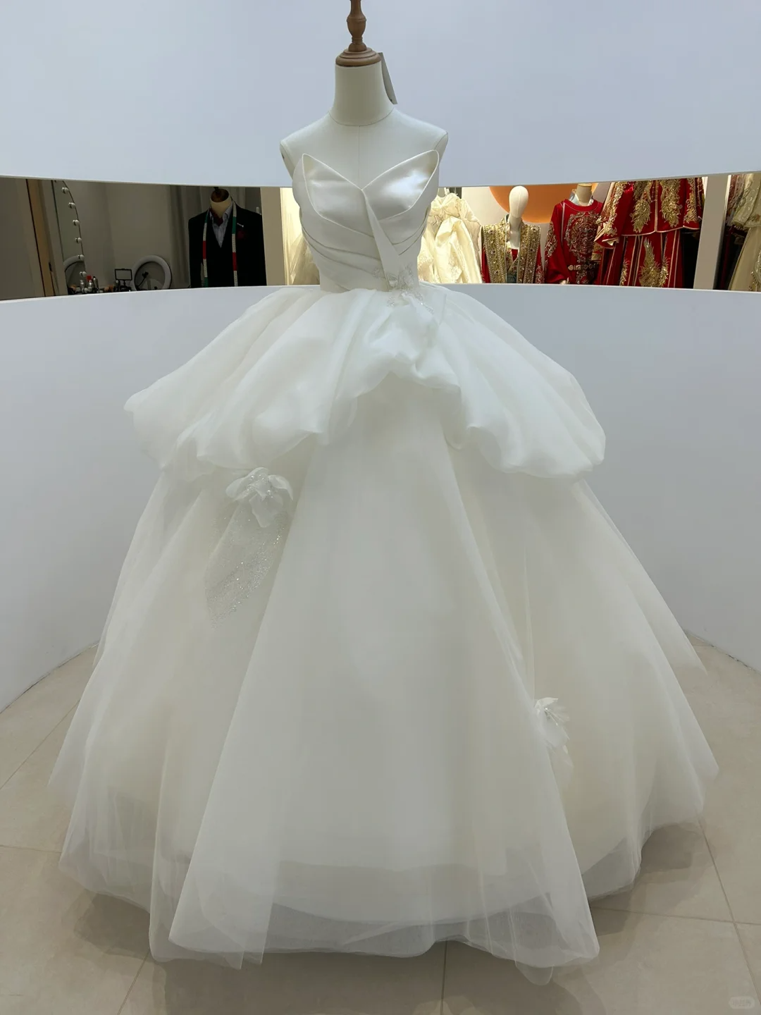 Elegant Ball Gown Strapless Satin Tulle Long Wedding Dresses C4321